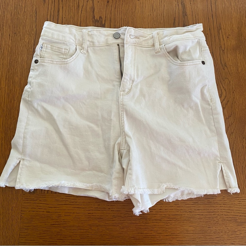 Judy Blue off White Jean Shorts Raw Hem High-Waisted